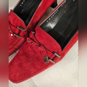 *EUC* Stuart Weitzman Suede Shoes